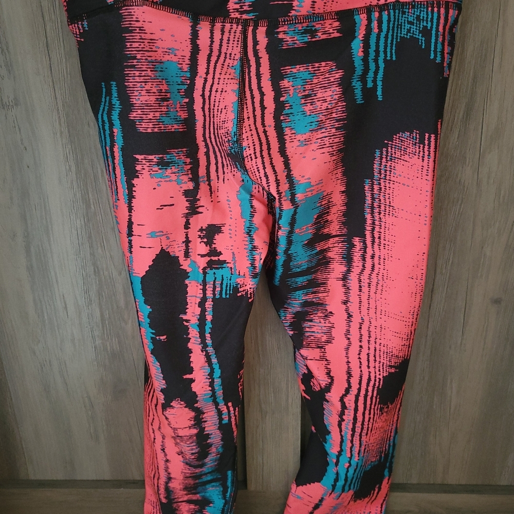 Womens Fabletics Active Leggings - Picture 6 of 7